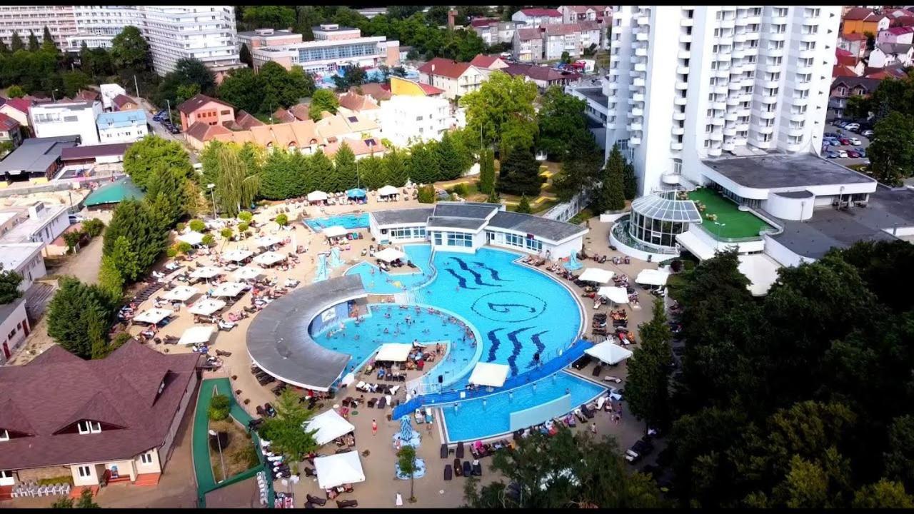 Pensiunea Konfort Băile Felix エクステリア 写真